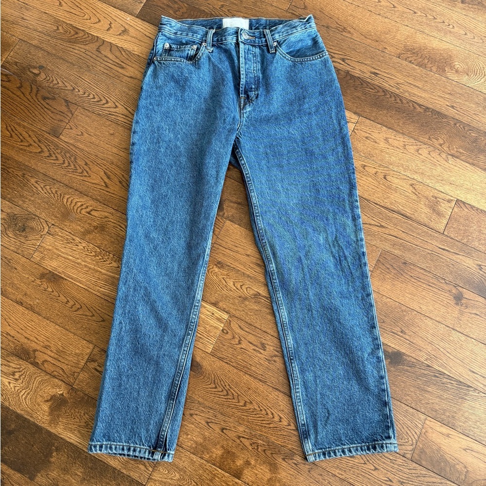 Everlane The 90's Cheeky Jean In Light Blue with Tan Stitching Detail Size 27